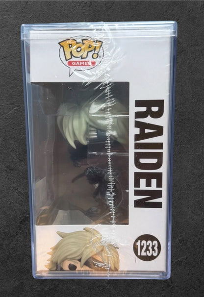Funko Pop! Games: Metal Gear Rising Revengeance – Raiden #1233 (Limited Edition Legendary Exclusive 1200 pcs)