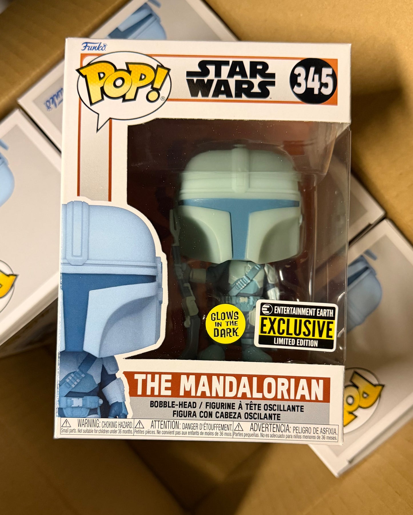 Funko Pop! Star Wars: The Mandalorian – The Mandalorian #345 Glow in the Dark (Entertainment Earth Exclusive)
